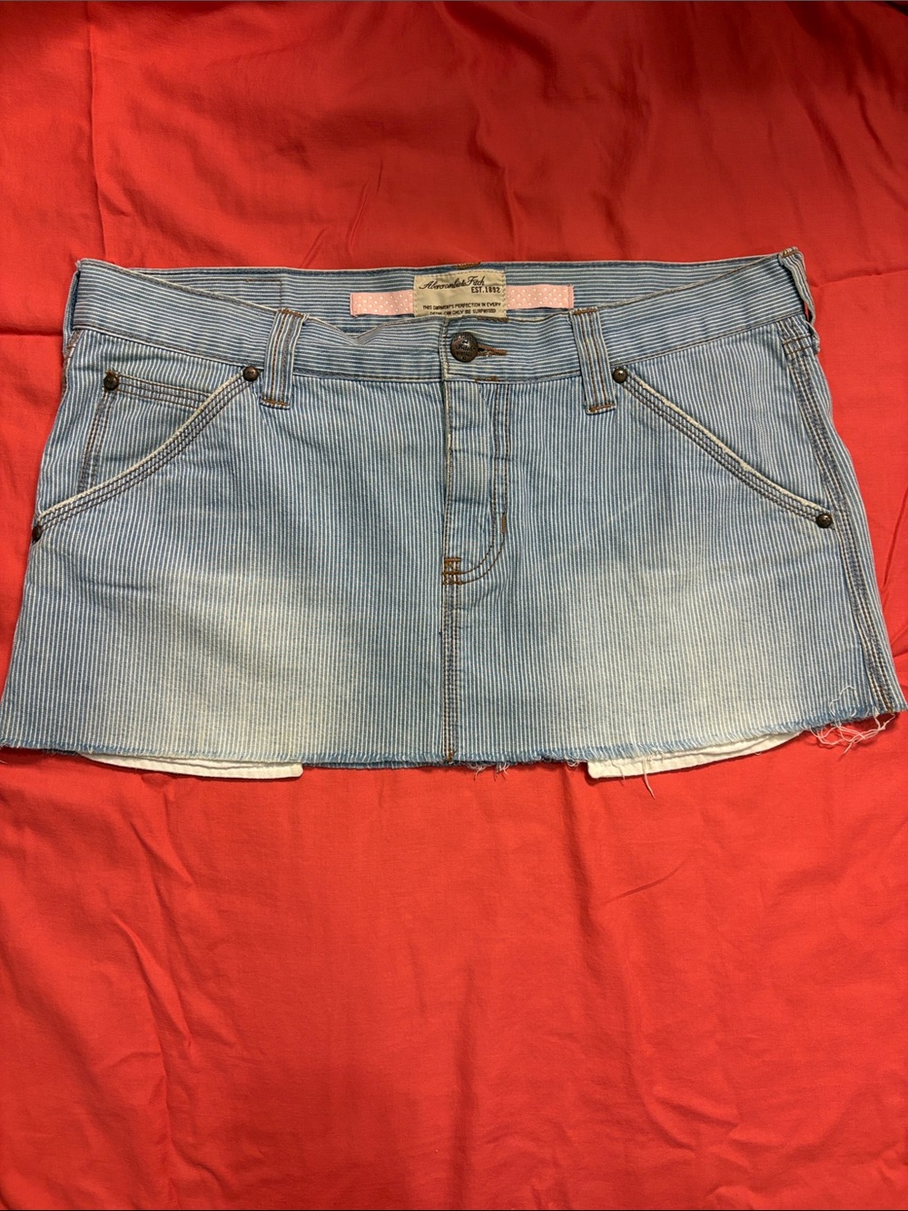 Abercrombie & Fitch Light Blue Pinstripe Denim Mini Skirt Vintage, Y2K